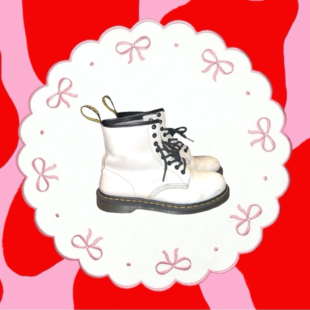 dr. materns pascal 8-eye boots 🌟
